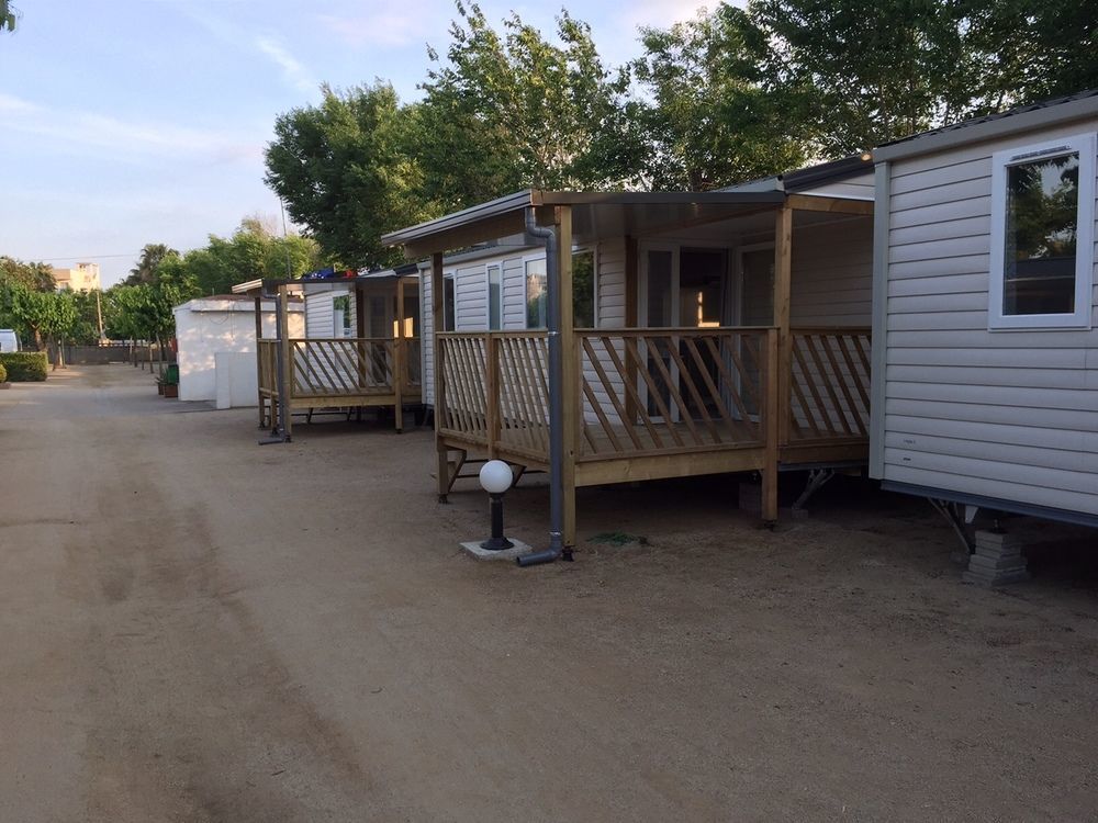 Camping El Camell Пинеда де Мар Екстериор снимка