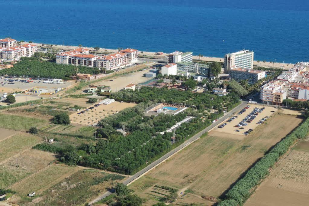 Camping El Camell Пинеда де Мар Екстериор снимка